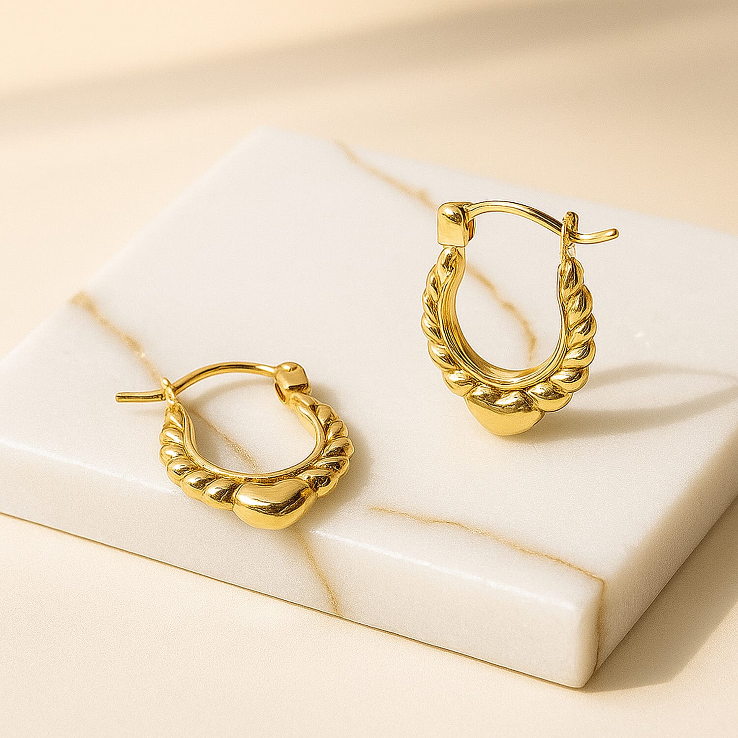 9K Yellow Gold  Earring,  Gold Wt. 0.37 Gms