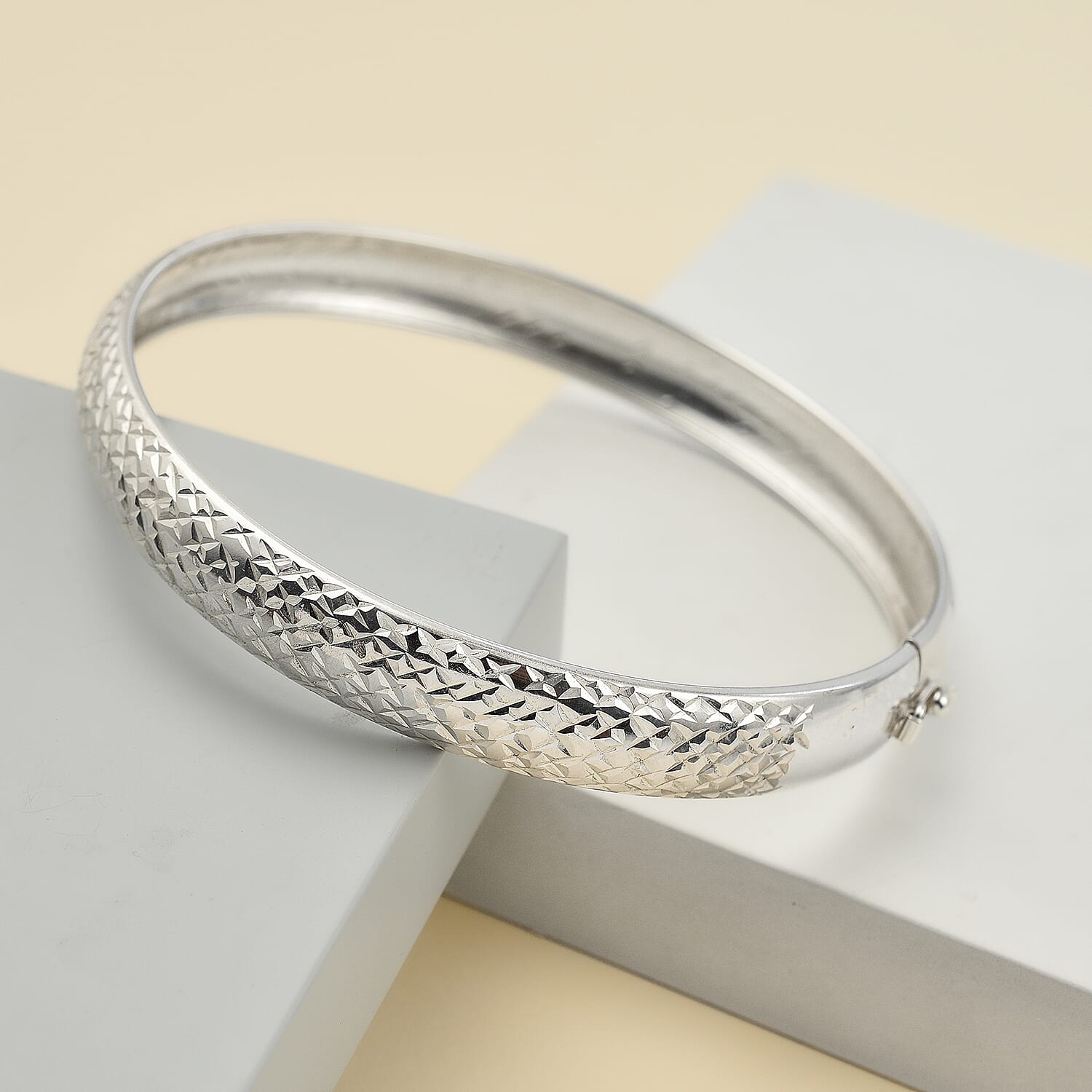 JCK Vegas Closeout - Diamond-Cut Bangle in Yellow Gold Overlay Sterling Silver (Size 8)