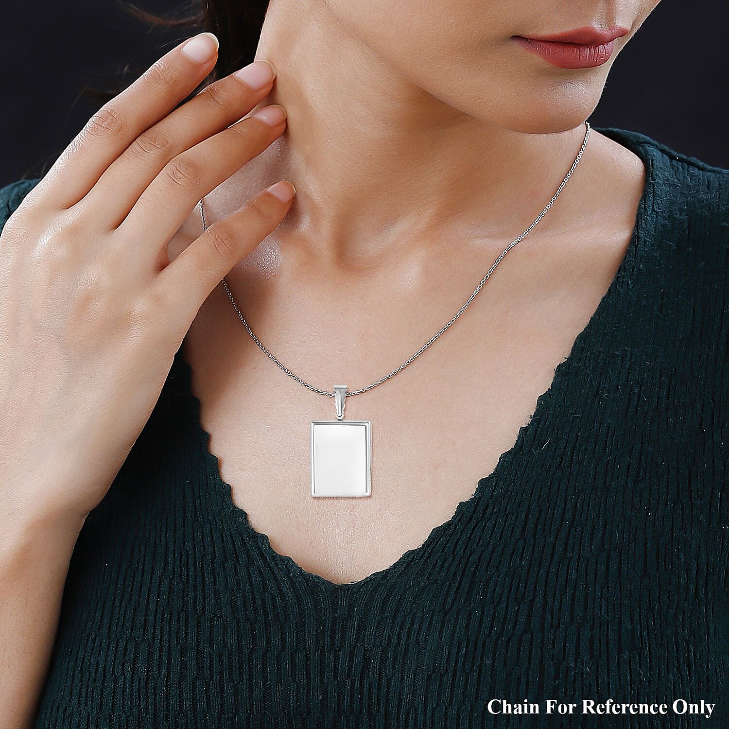 Thai Silver Square Locket Pendant, Silver wt. 8.30 Gms.