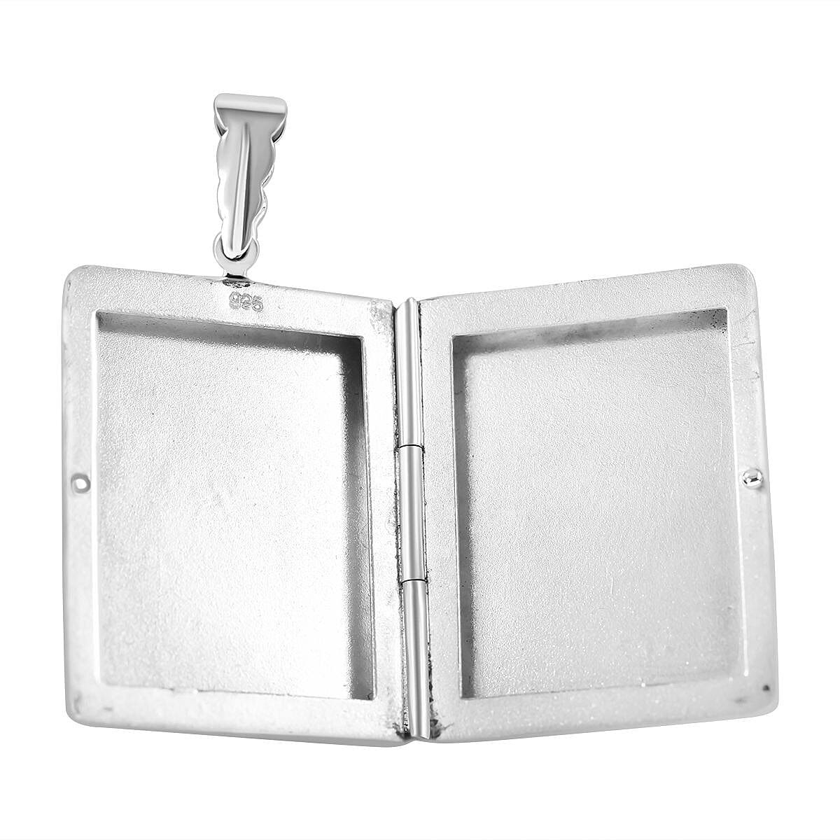 Thai Silver Square Locket Pendant, Silver wt. 8.30 Gms.