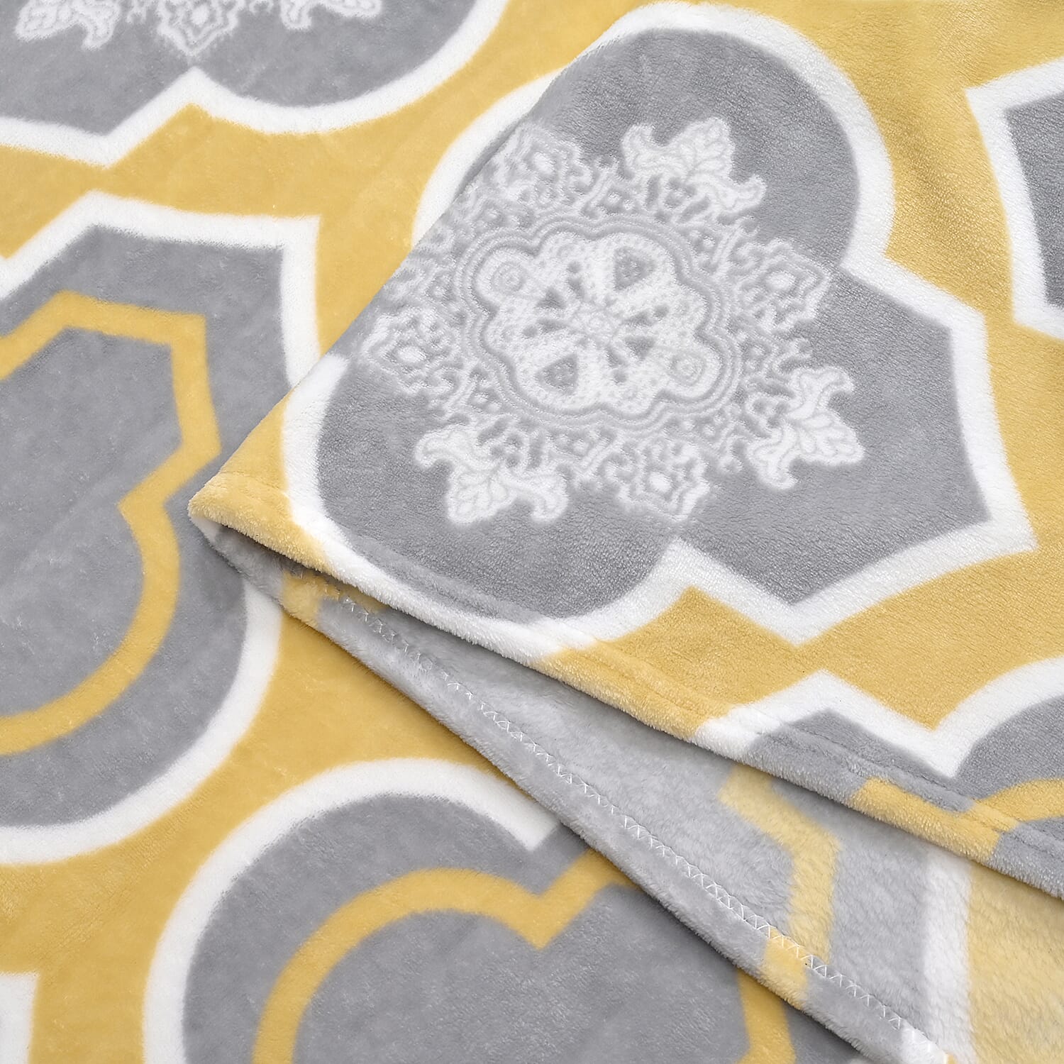 Luxury Printed Blanket (Size 200x150 cm) - Multi Color & White