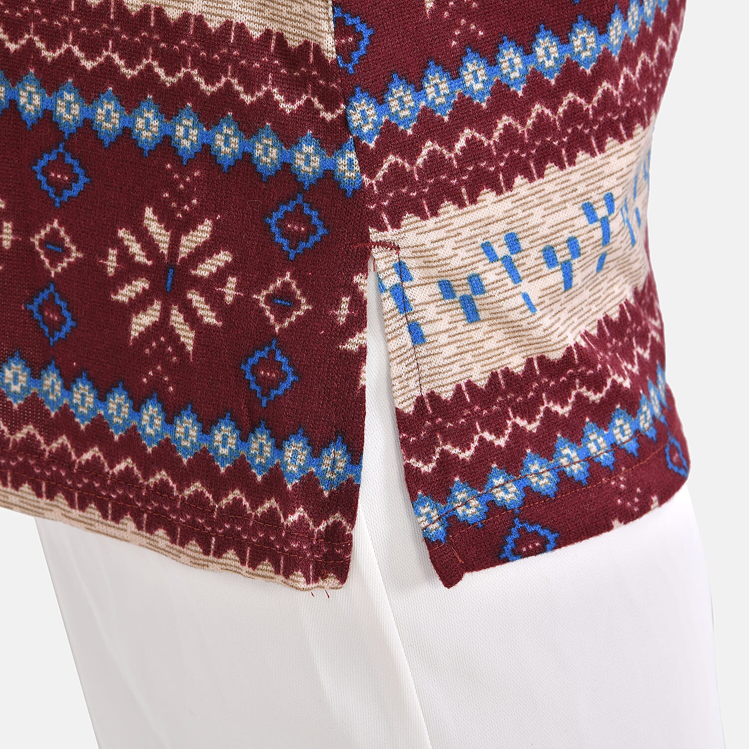 La Marey Jersey Top Size 8-20 - Red & Snowflake La Marey Jersey Top Size 8-20 - Red & Snowflake