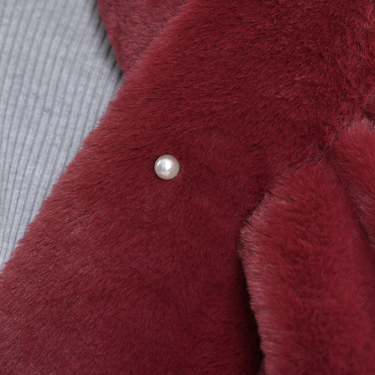 Faux Fur Scarf with Beads (Size 175x65 Cm) - Burgundy
