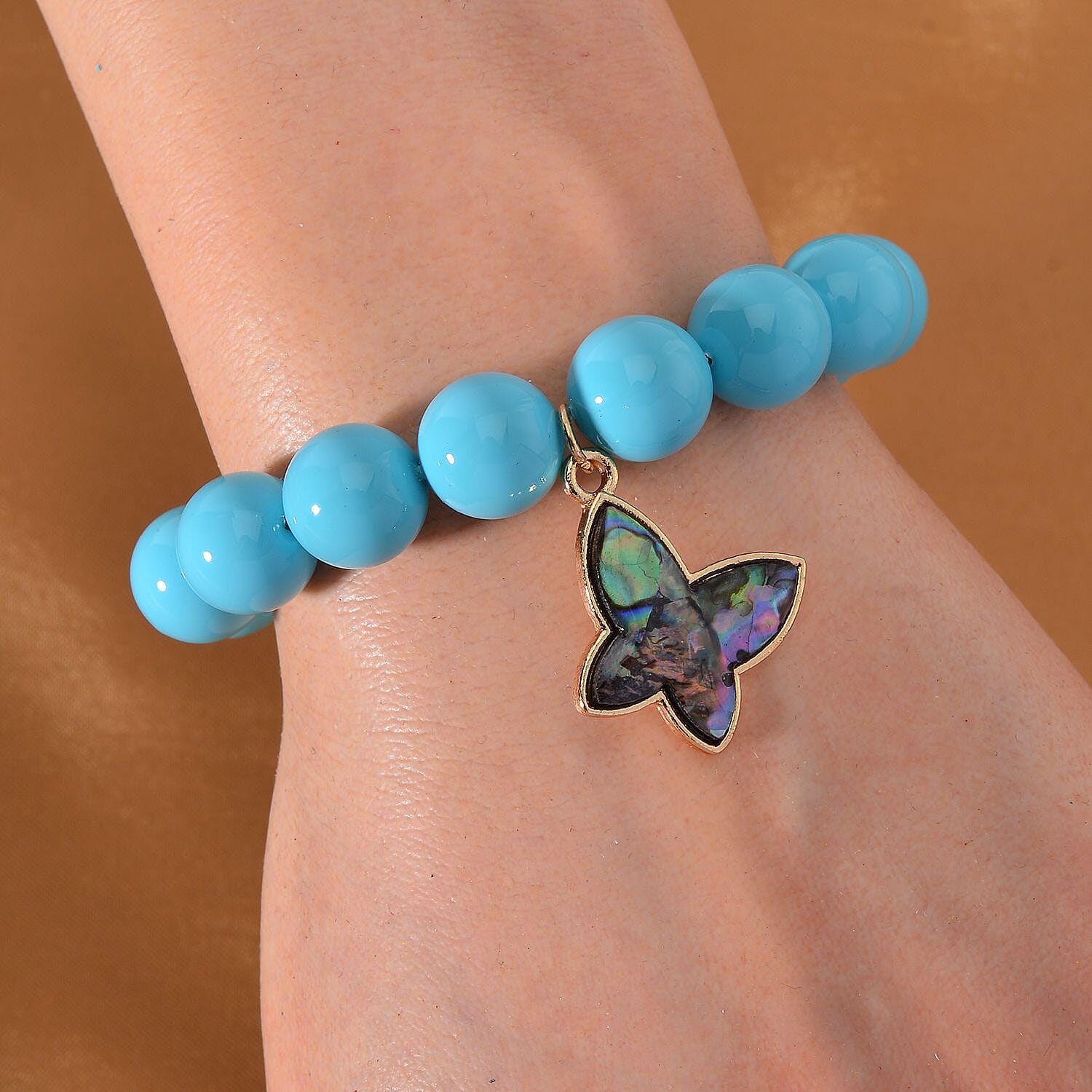 Sleeping Beauty Turquoise Colour Shell Pearl & Abalone Shell Butterfly Bracelet (Size 7 Stretchable)  198.00 Ct.
