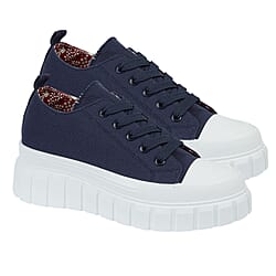 Urban Jacks Ladies CHICAGO Lace Up Canvas On Chunky Cleated Sole