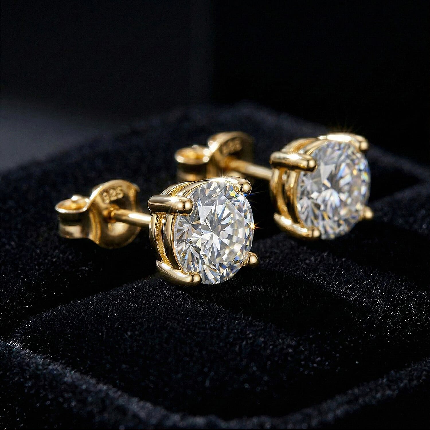 Luxuriant 14K Yellow Gold Lab Grown Diamond (VS-GH) Stud Earring with Push Back 1.00 Ct.