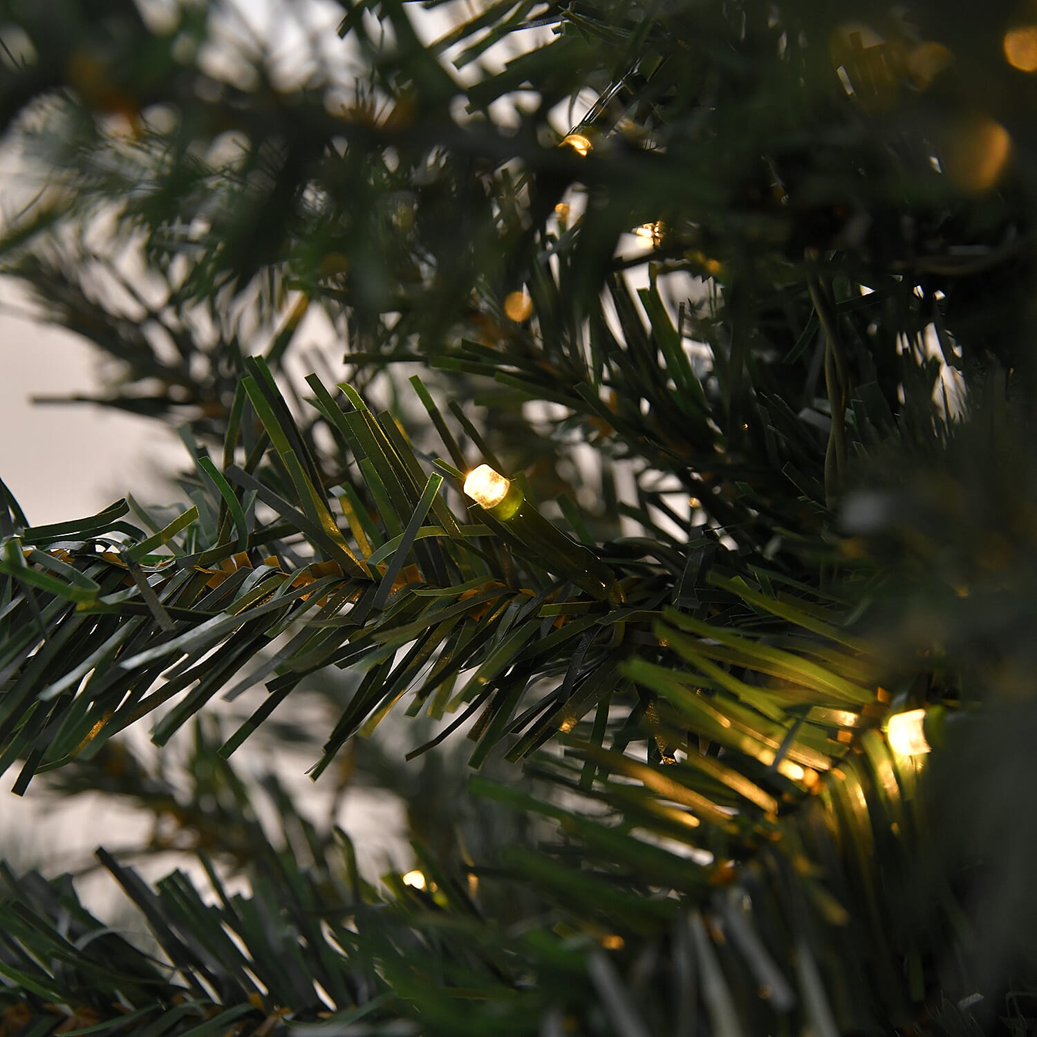 4 Piece Set- 2 LED Christmas Trees With Plant Pots (90CM), LED Wreath (60CM) and LED Garland (270CM)