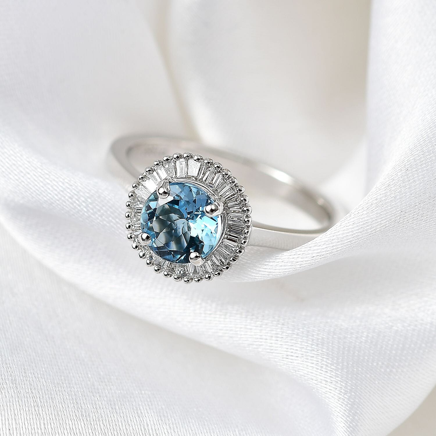 Certified & Appraised - RHAPSODY 950 Platinum AAAA Santa Maria Aquamarine & White Diamond (EF-VS) Ring, Platinum Wt. 5.16 Gms.