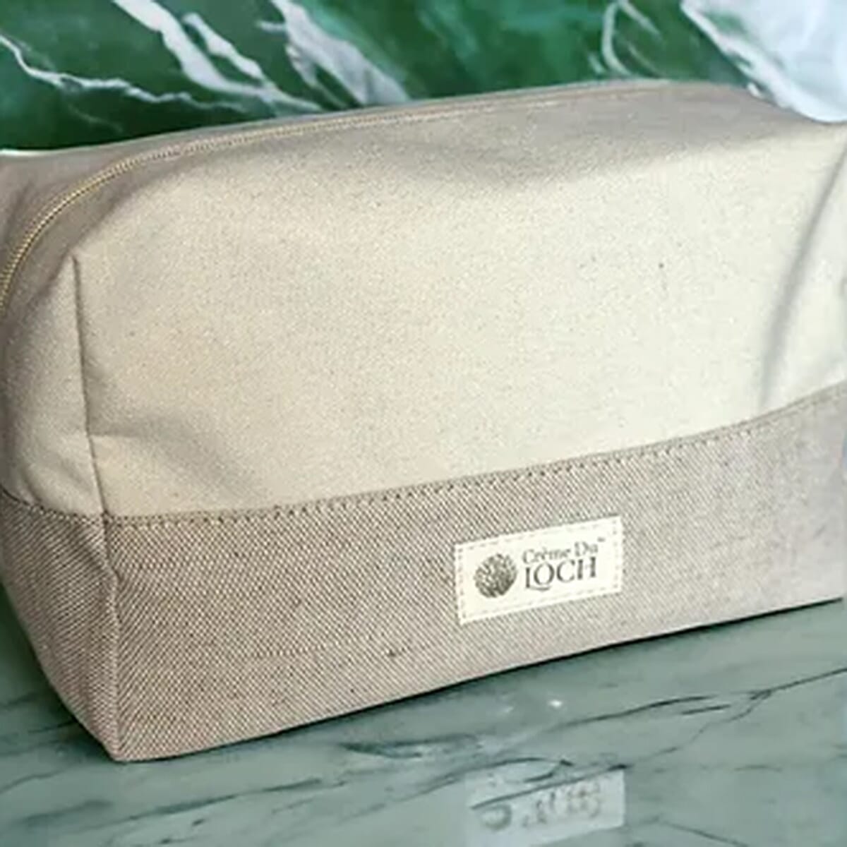 Creme Du Loch Age-Defying Ritual Set (Includes Daily Serum 50ml, Daily Moisturiser 50ml, Eye Conc. 30ml, Spatula, Cleansing Cloth, Ritual Bag & 5ml Moisturiser, 2ml Serum, 2ml Eye Conc.)