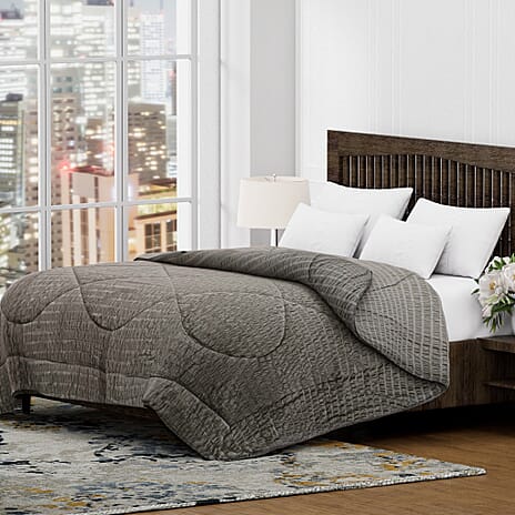 Luxurious Seersucker Quilted Comforter (Size 228X240 Cm) - Grey