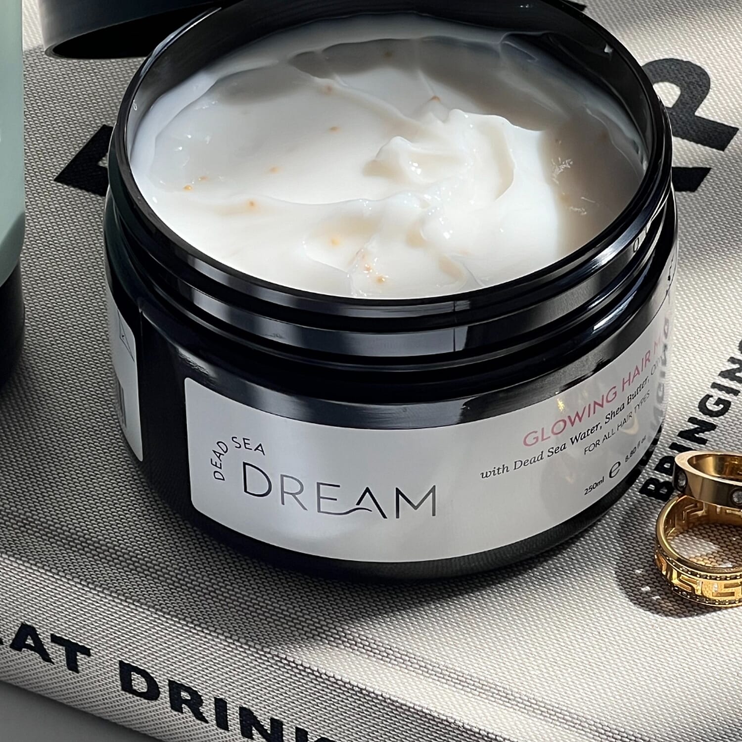 Dead Sea Dream Glowing Hair Mask - 250ml