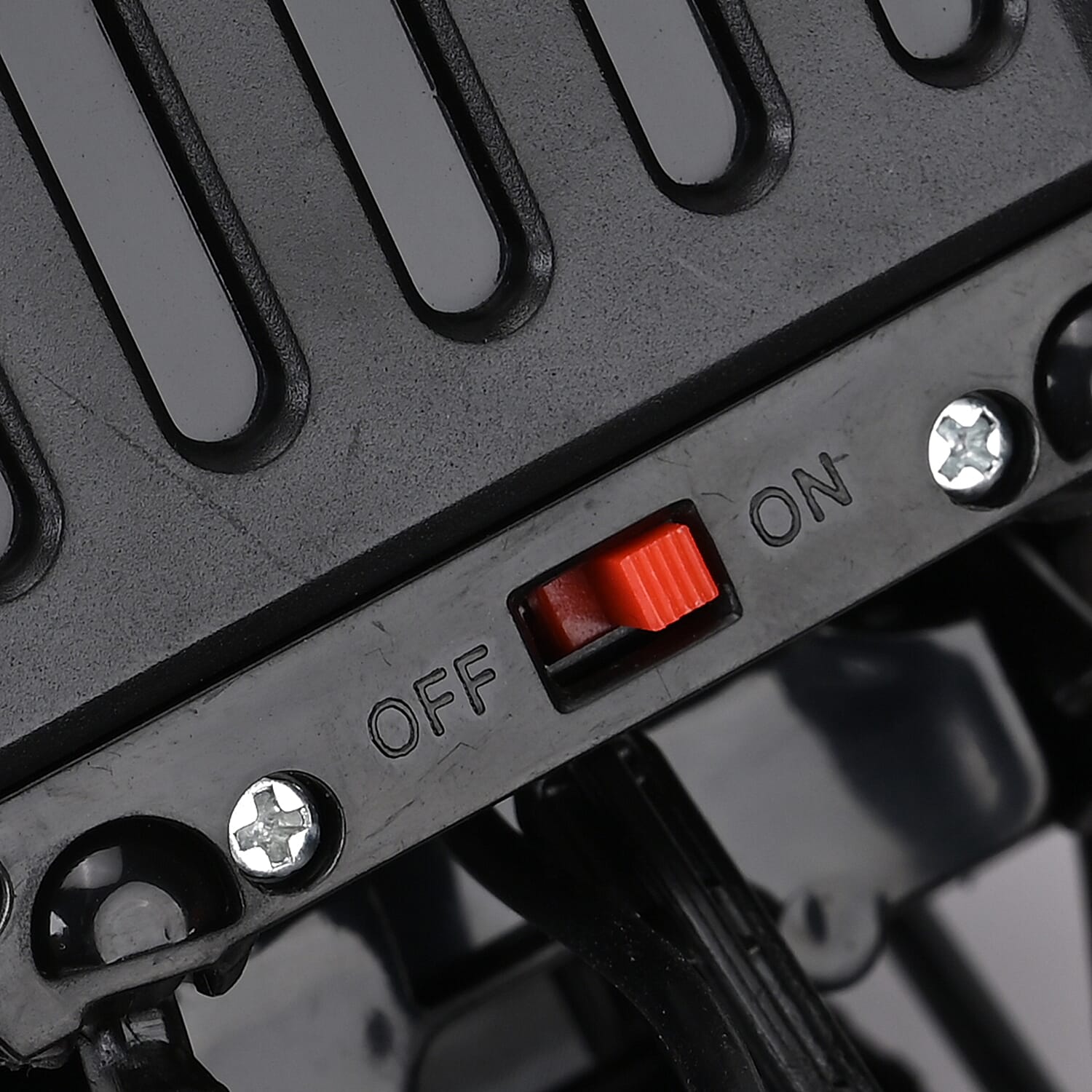 All-Terrain Die-Cast R-C Climbing Car - Rubber Tyres, Shock Absorbers - Blue