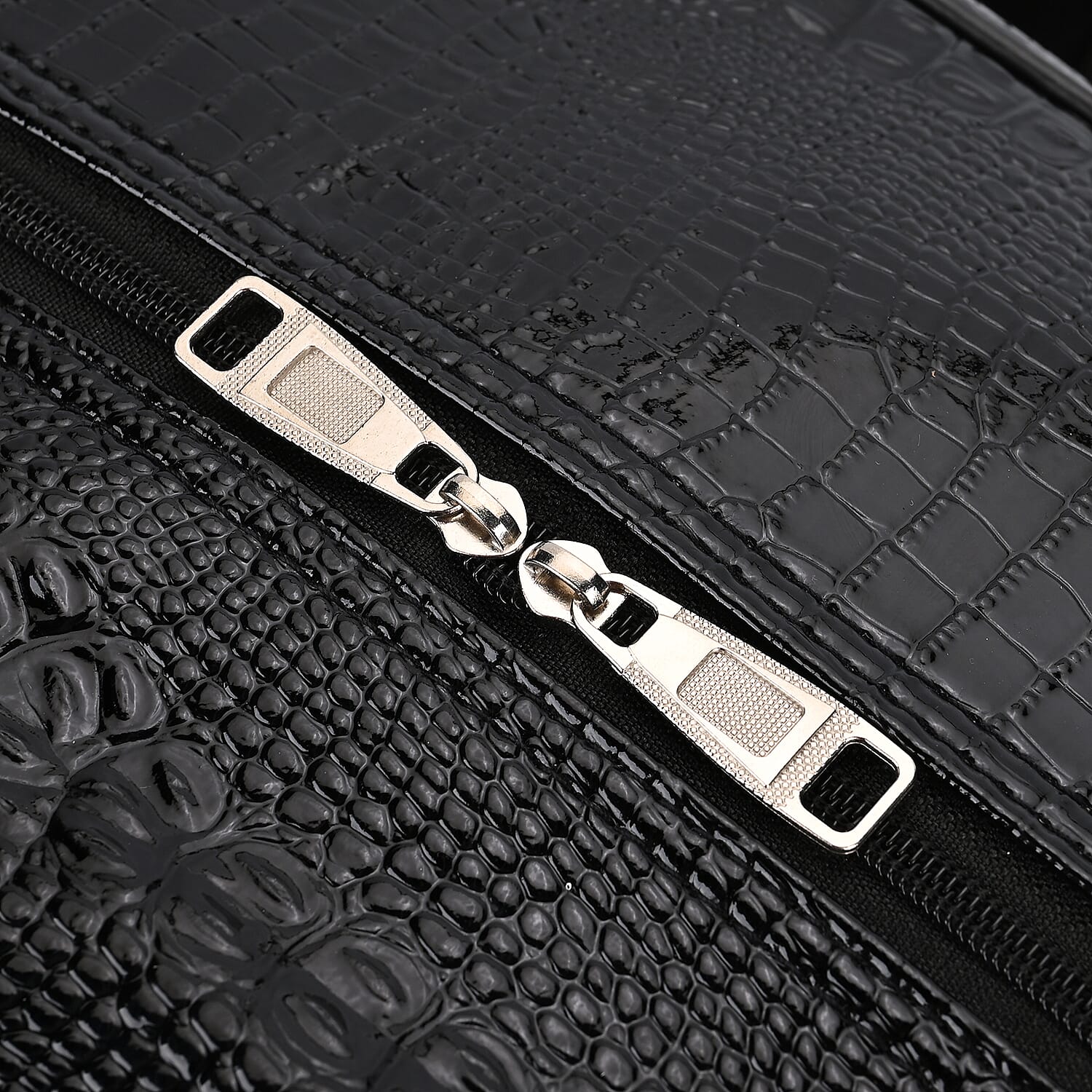 Passage Crocodile Patterned Travel Bag (Size 59x35x30 cm) - Black Passage Crocodile Patterned Travel Bag (Size 59x35x30 cm) - Black