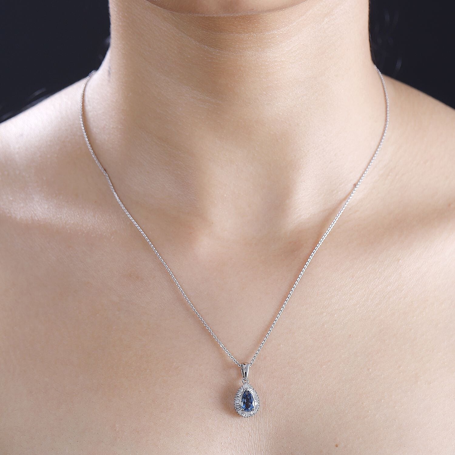 Certified & Appraised RHAPSODY 950 Platinum GSI Certified AAAA Santa Maria Aquamarine & Diamond (V-S-E-F) Solitaire Pendant 1.00 Ct.