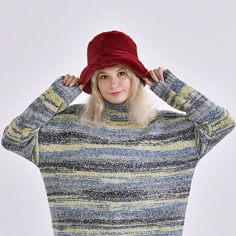 Lightweight and Cozy Hat - Red
