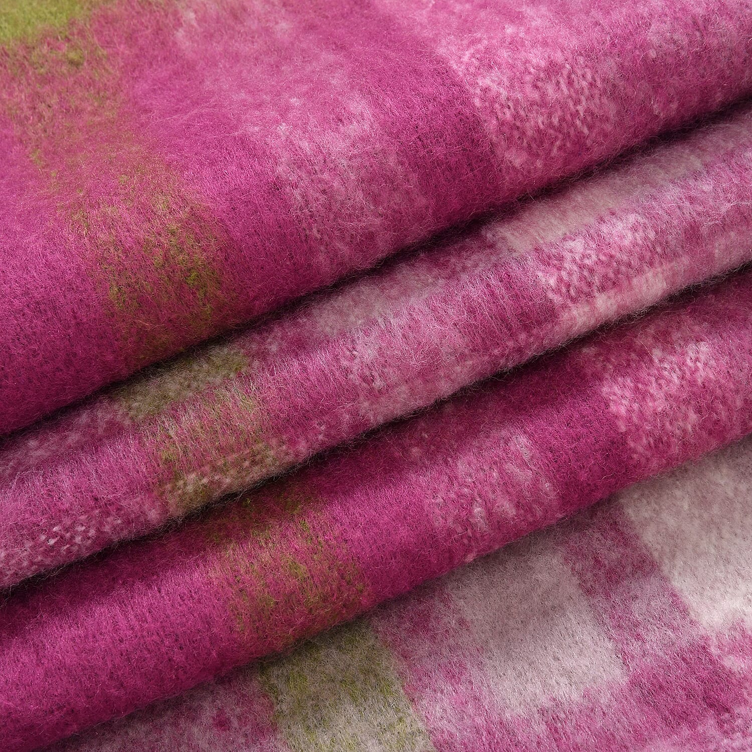 Cozy Checkered Winter Scarf with Fringes - Purple