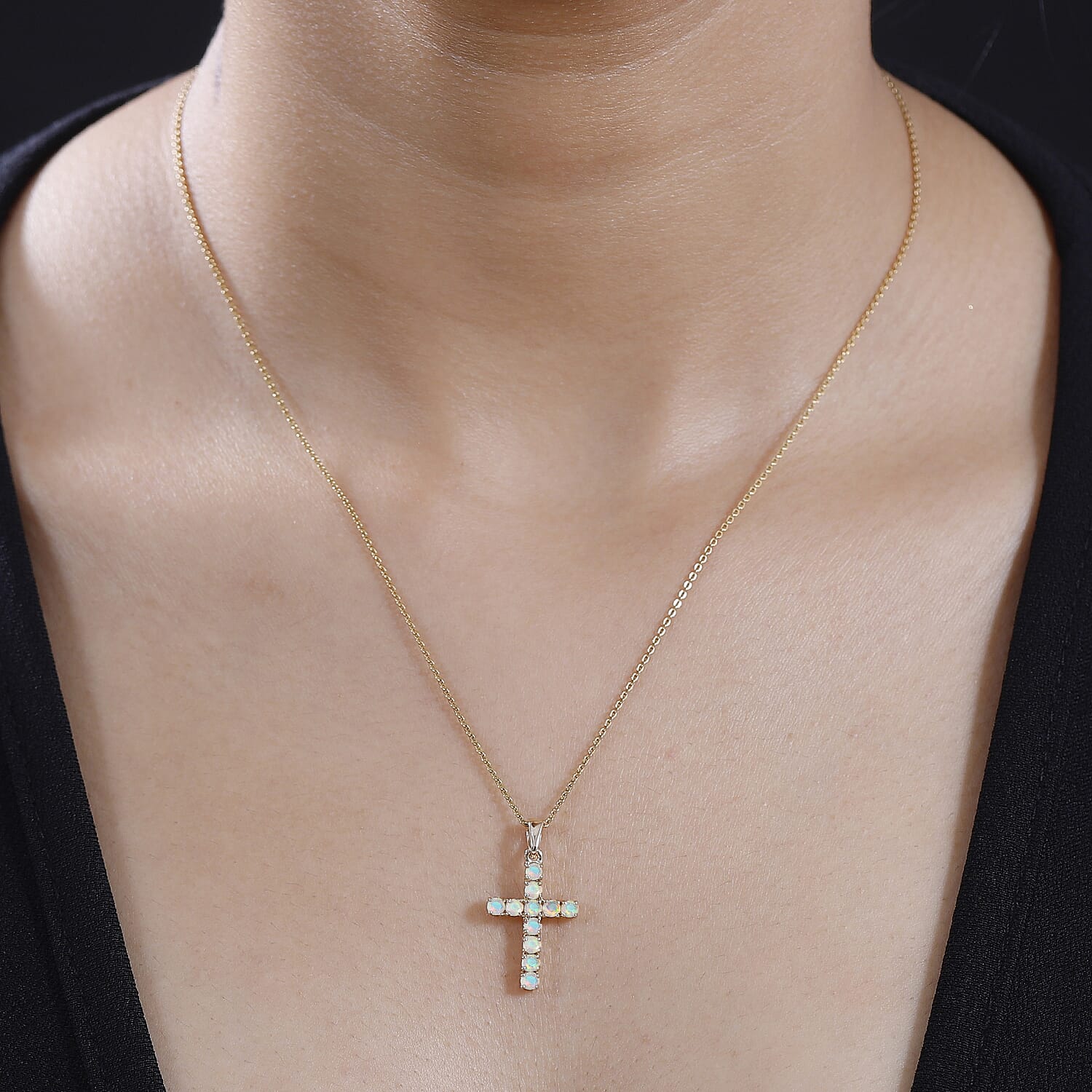 9K Yellow Gold  AA   Ethiopian Opal  Pendant 0.46 ct,  Gold Wt. 0.92 Gms  0.462  Ct.