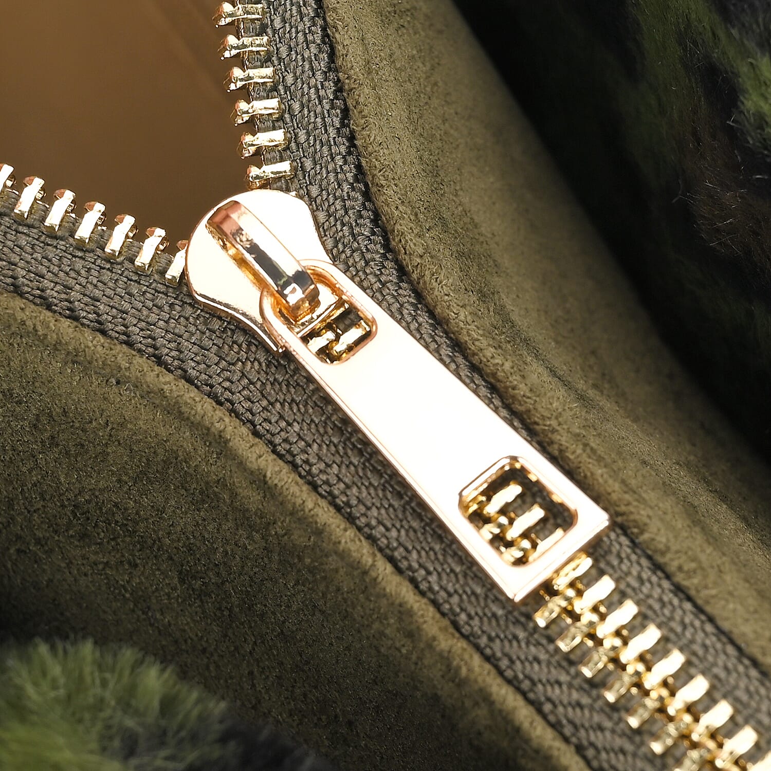 Leopard Pattern Faux Fur Plush Tote Bag with Handle Drop