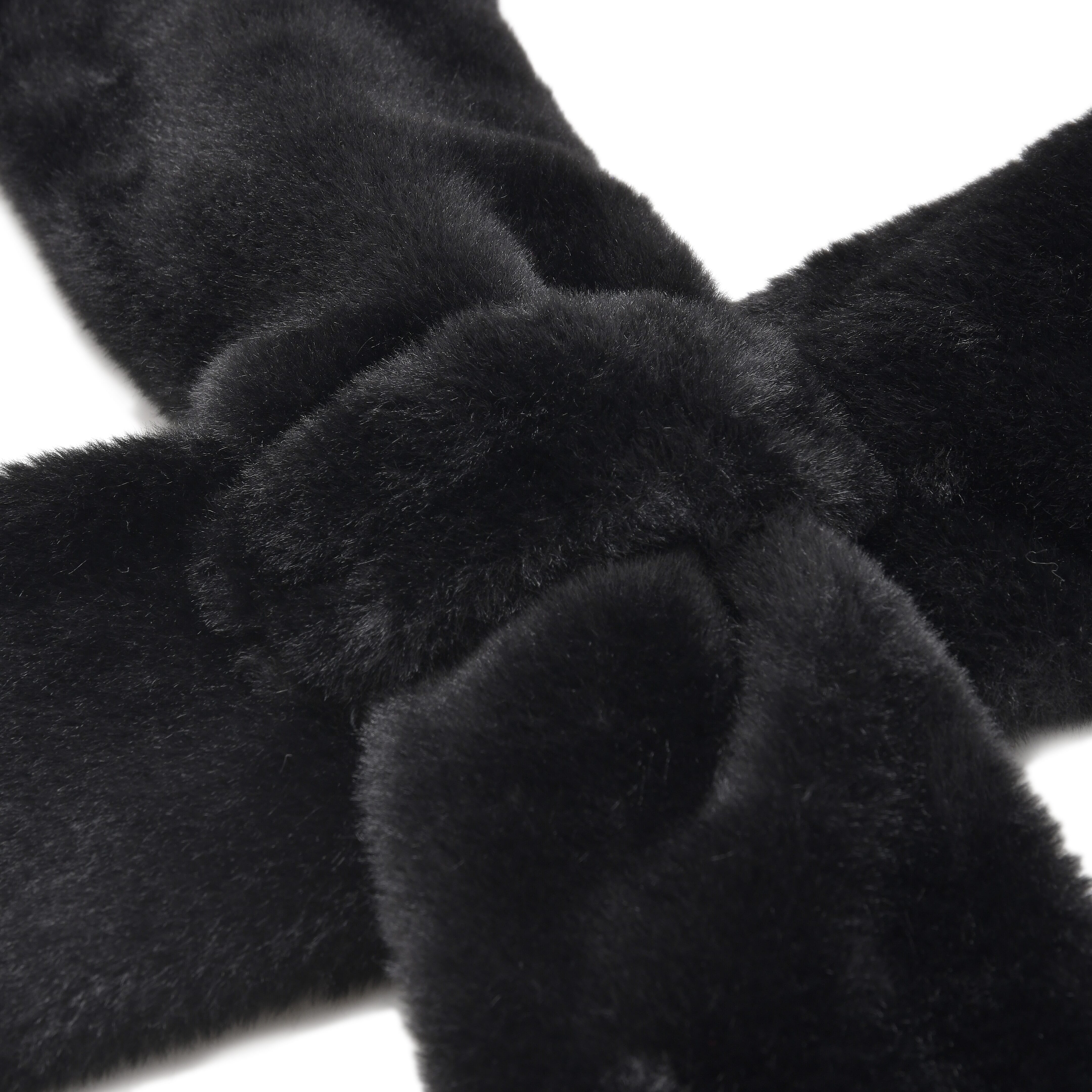 Super Soft Plush Hat and Scarf Set - Black