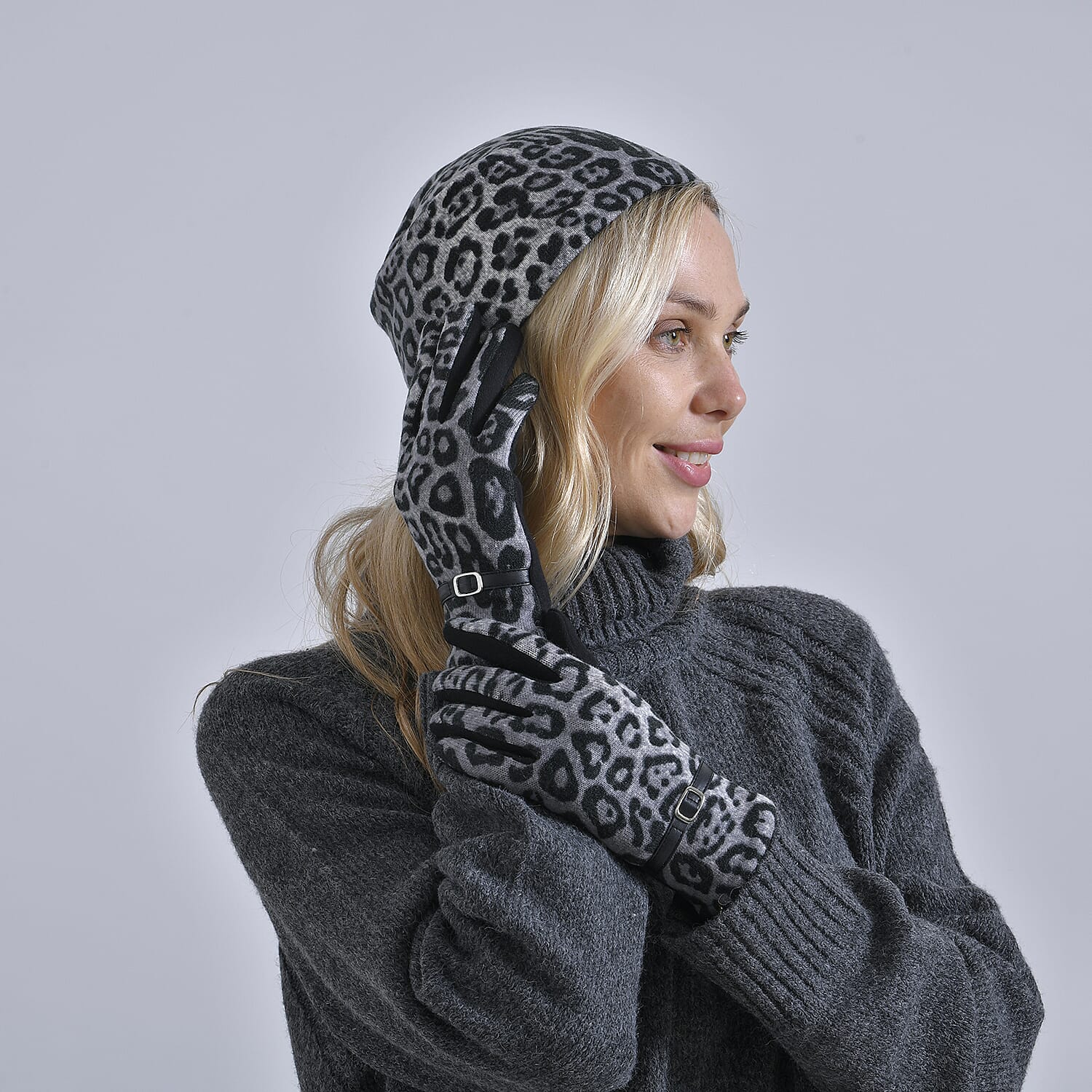 Leopard Print Benie Hat and Gloves Set- Black
