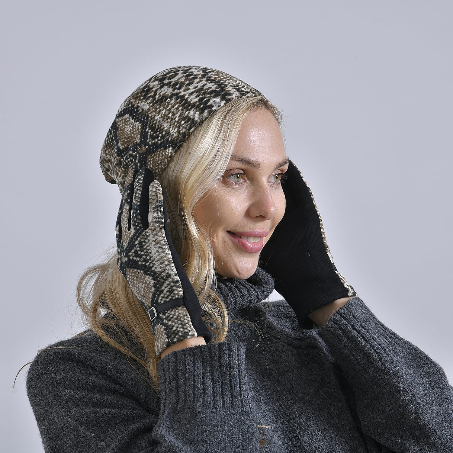 Leopard Print Benie Hat and Gloves Set - Brown