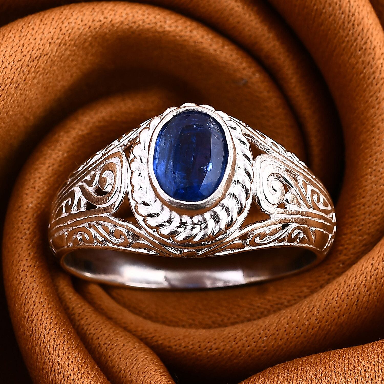 The Royal Bali Collection - Kyanite Solitaire Ring in Sterling Silver 1.50 Ct.