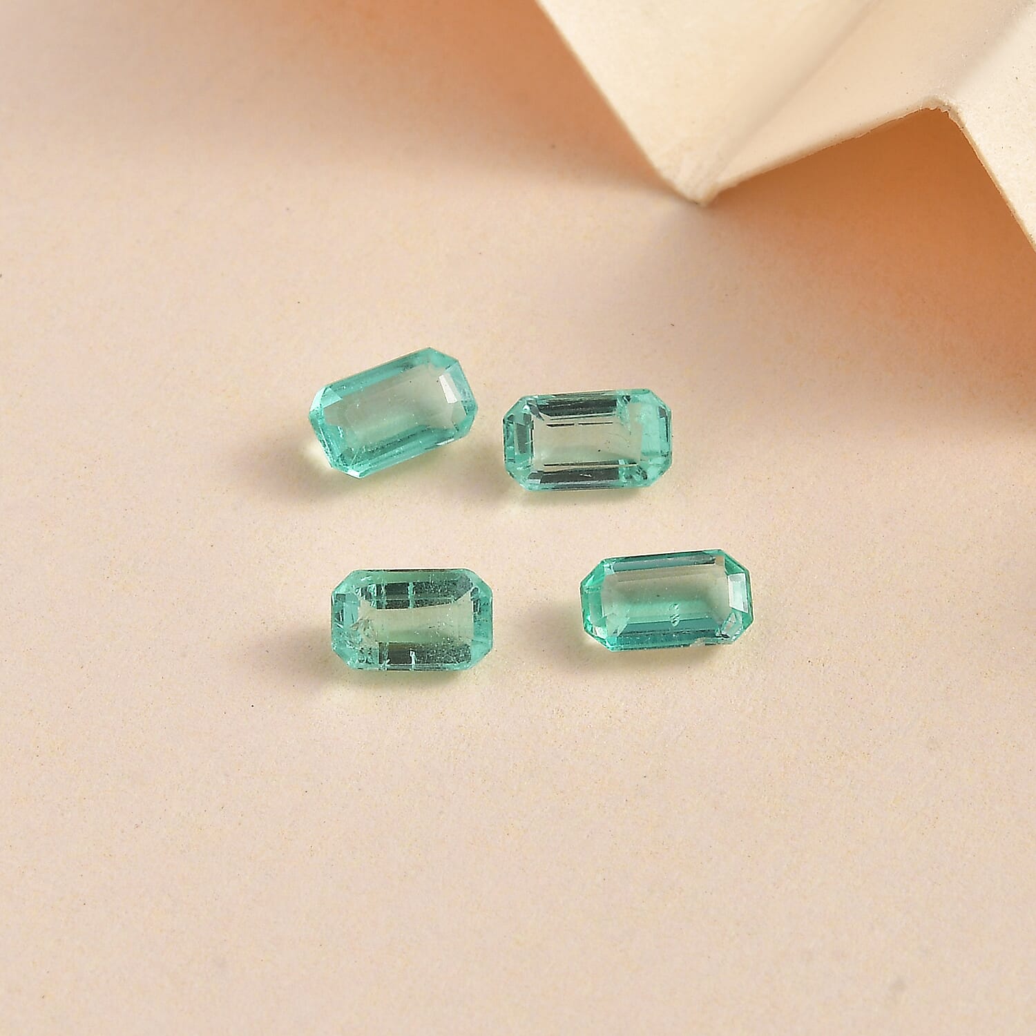 Rare Find AAA Boyaca Colombian Emerald Octagon 1ct in Total