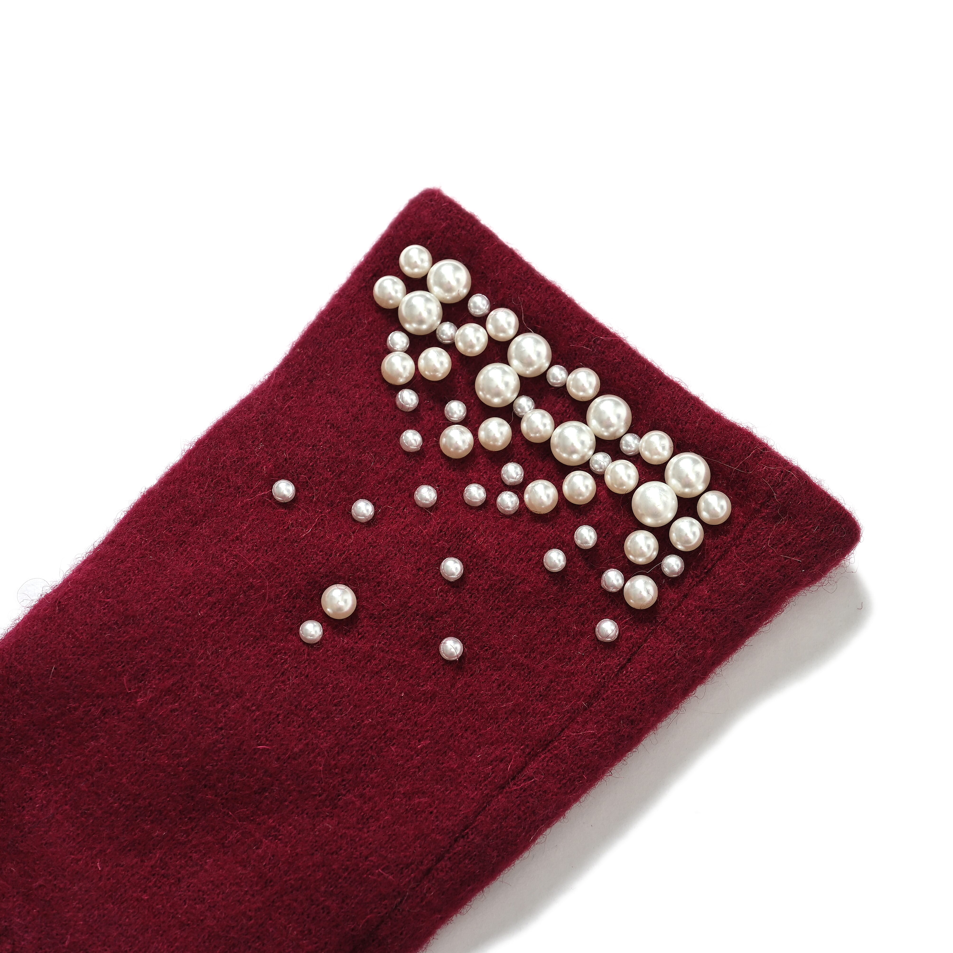Elegant Cashmere Touch Screen Pearl Embellishments Gloves - Red