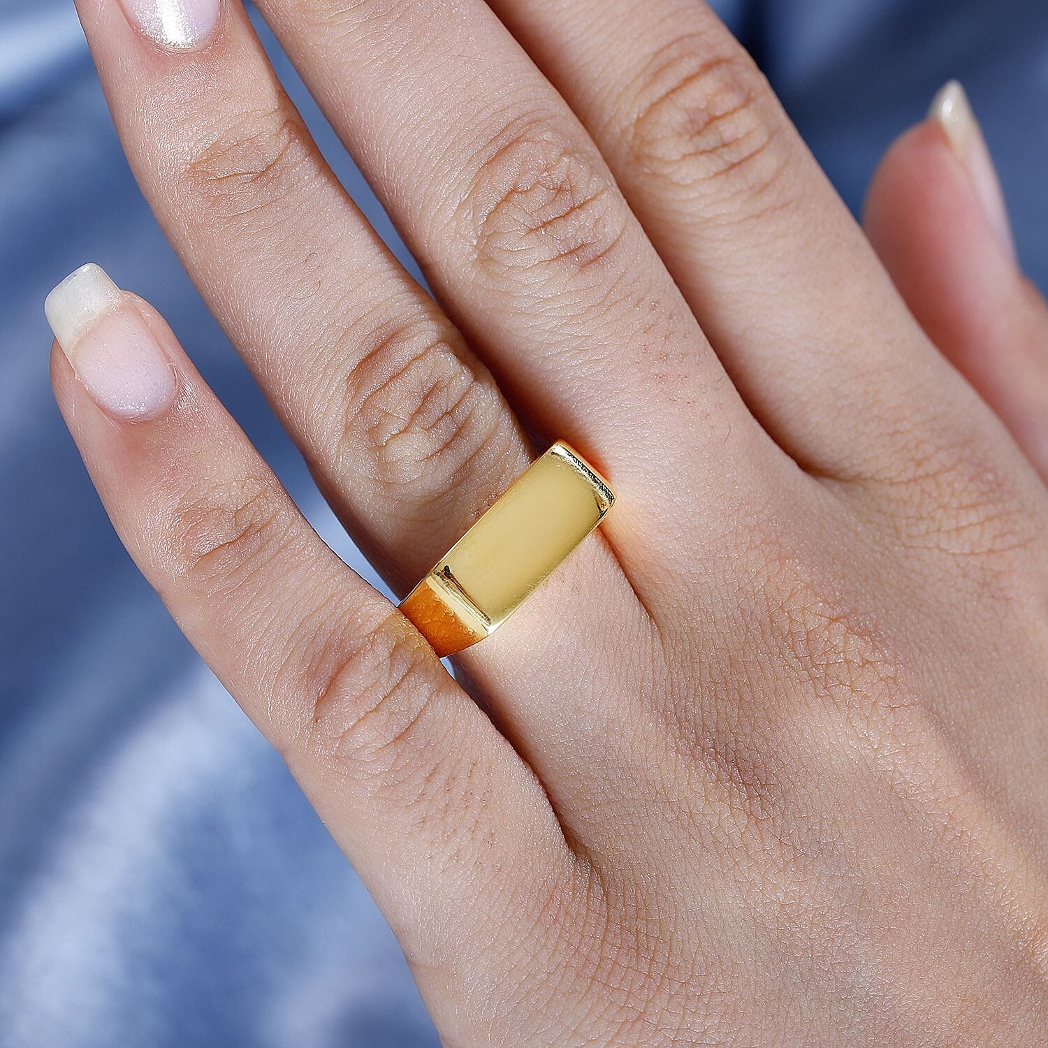 Preview Vicenza Showcase - 22K Yellow Gold (Purity 91.6%) Emblem Ring