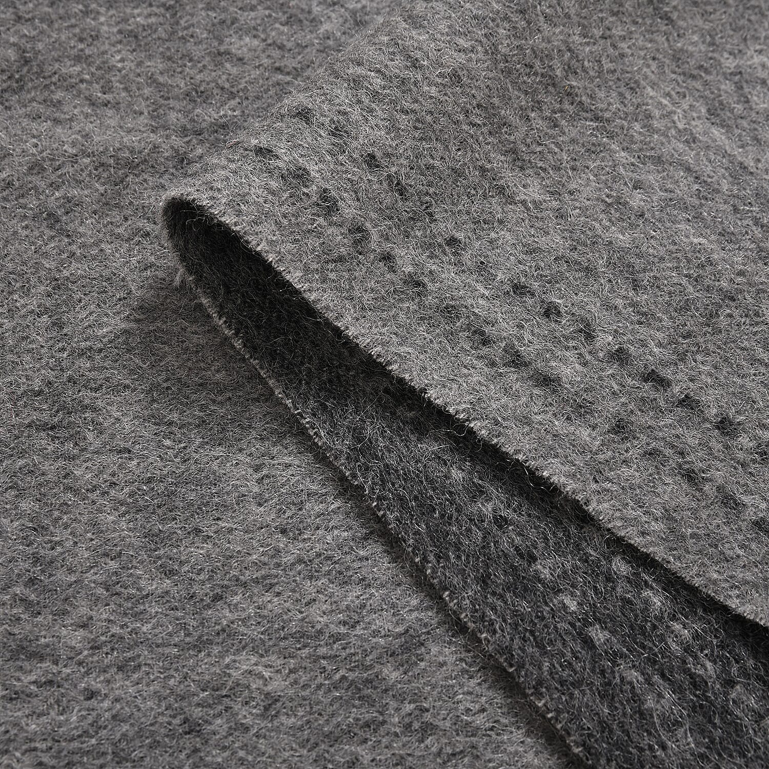 Stylish and Versatile Unisex 100% Wool Scarf - Dark Grey Stylish and Versatile Unisex 100% Wool Scarf - Dark Grey