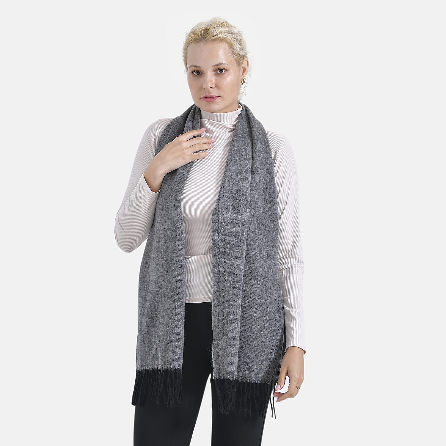 Stylish and Versatile Unisex 100% Wool Scarf - Dark Grey Stylish and Versatile Unisex 100% Wool Scarf - Dark Grey