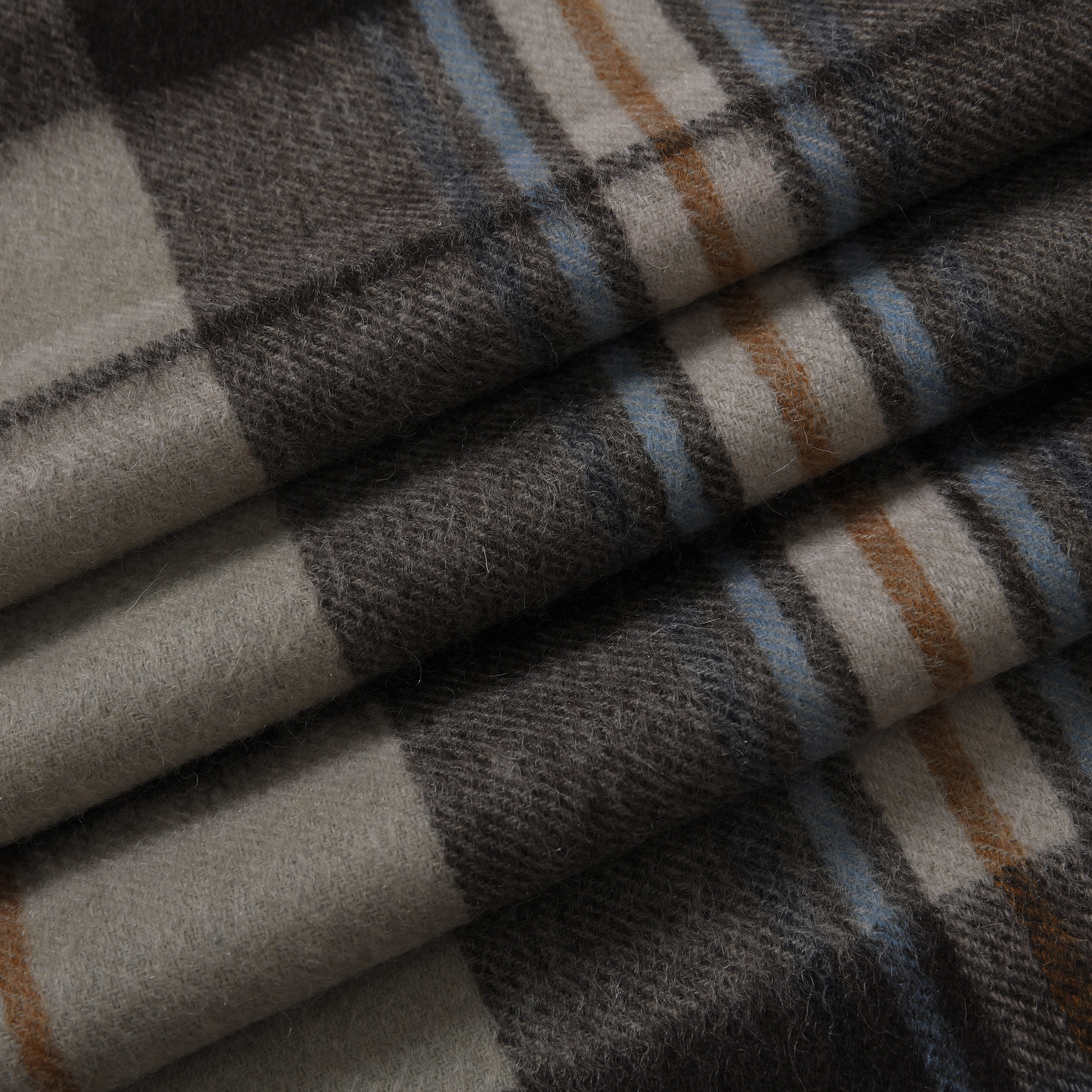 100% Wool Plaid Pattern Tassel Scarf (Size 160x30 cm) - Grey