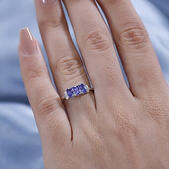 https://tjcuk.sirv.com/Products/78/5/7855951/Tanzanite-White-Diamond-3-Stone-Ring-in-rhodium-Sterling-Silver-0-76-c_7855951_2.jpg?w=342&h=342