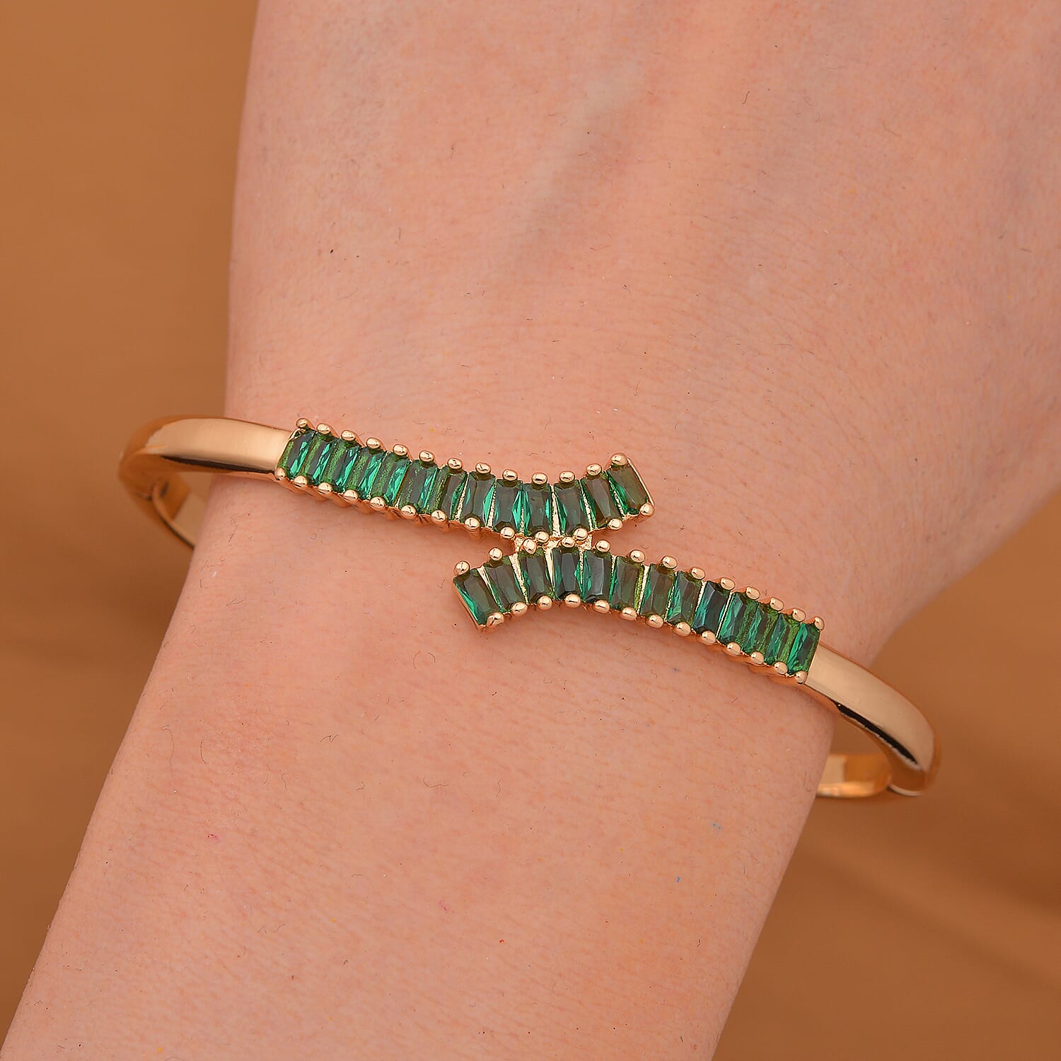 Green Cubic Zirconia  Bangle (Size 7.5)  5.0 Ct.