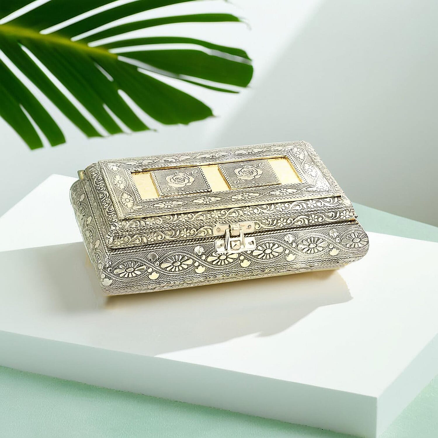 Handcrafted Oxidized Jewellery Storage Box (Size 19.7x12x7.3 cm) - Rose Gold