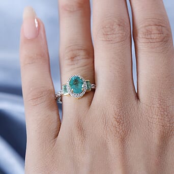 https://tjcuk.sirv.com/Products/78/5/7857279/Zambian-Emerald-White-Zircon-Main-Stone-With-Side-Stone-Ring-in-18K-YG_7857279_2.jpg?w=342&h=342
