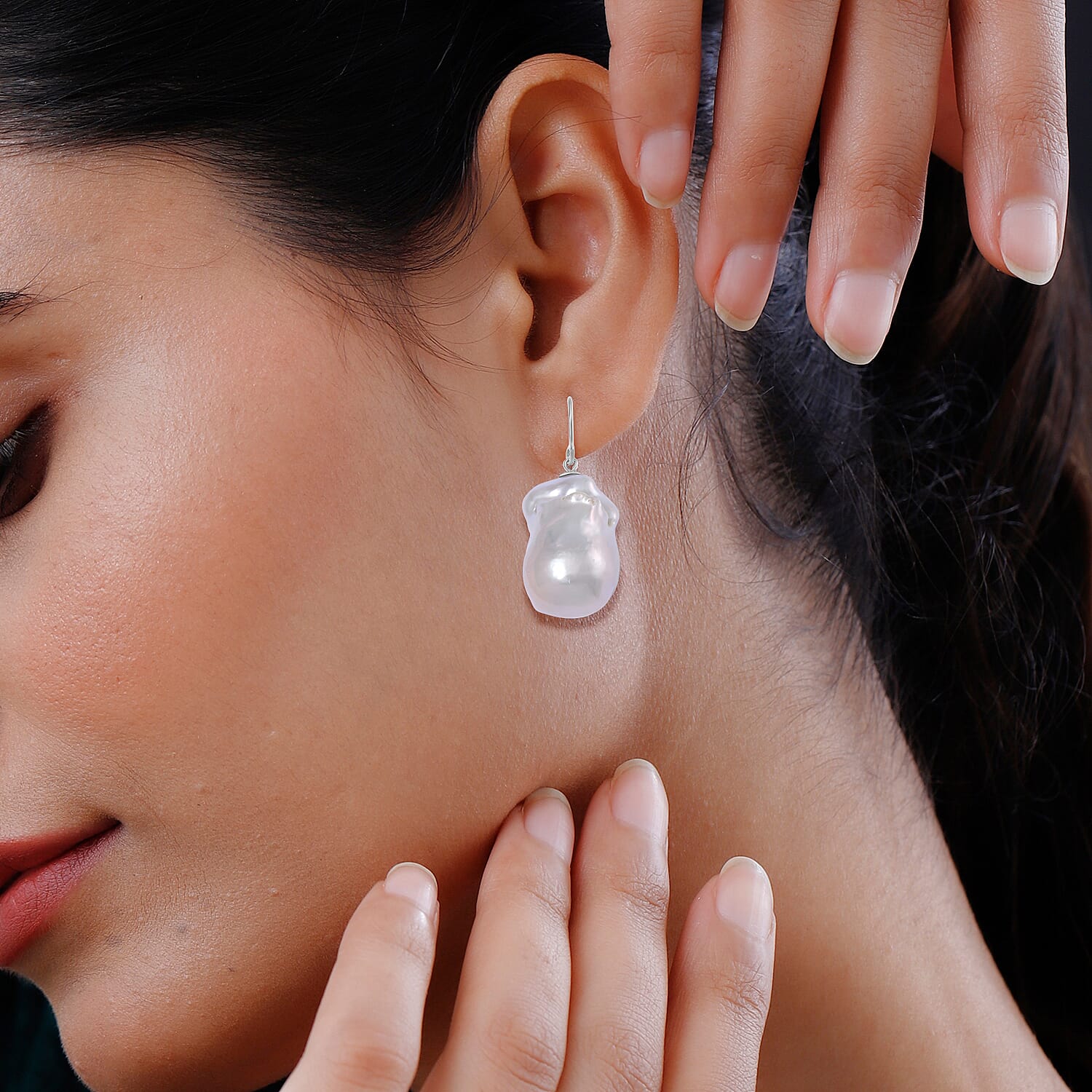 Rare Find White Baroque Pearl Earring in Rhodium Sterling Silver 87.700  Ct.