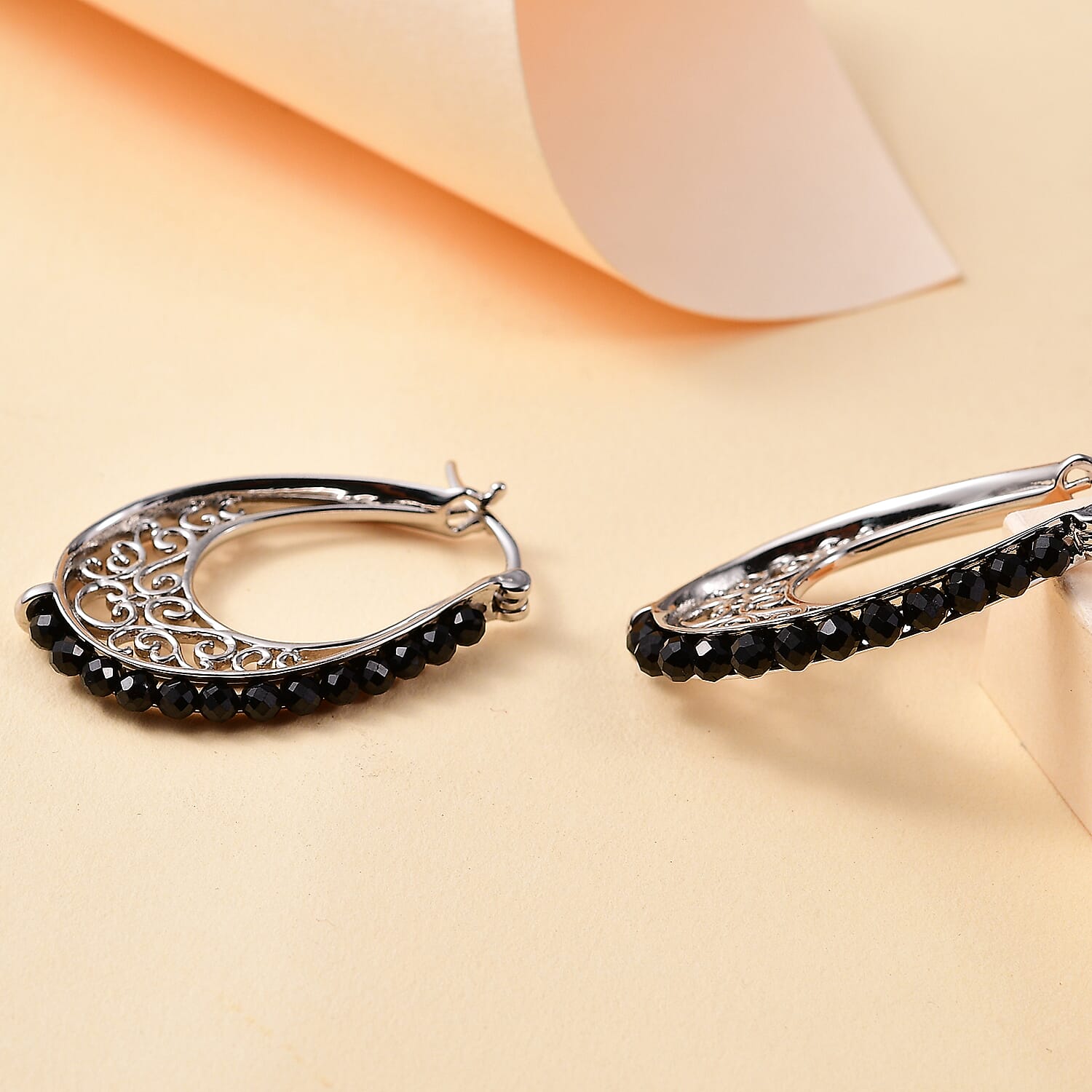 Black Spinel Earring Pure Yellow Brass 7.80 ct 6.450 Ct.