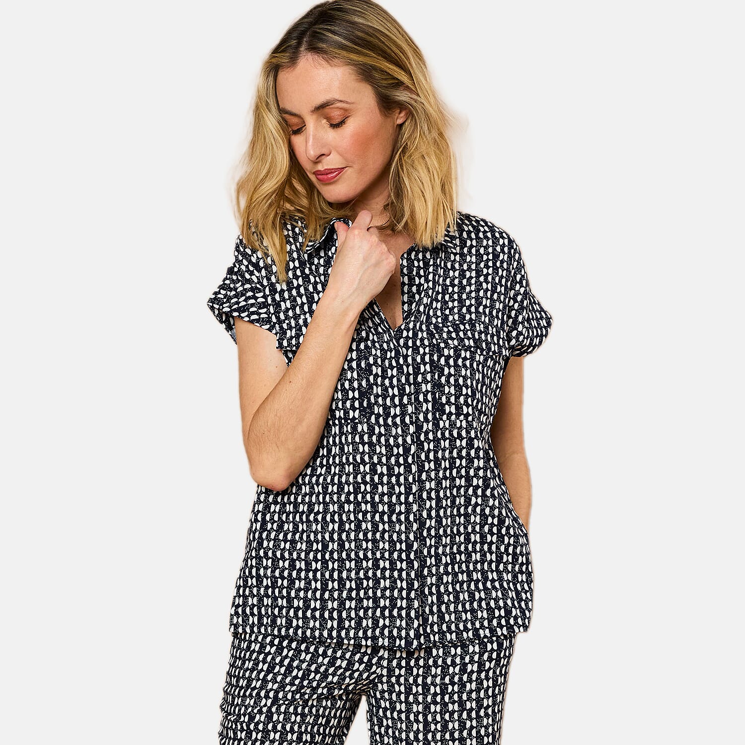 Emreco 100% Viscose Roll Sleeve Relaxed Fit Geo Print Blouse (Size 12) - Navy Cream