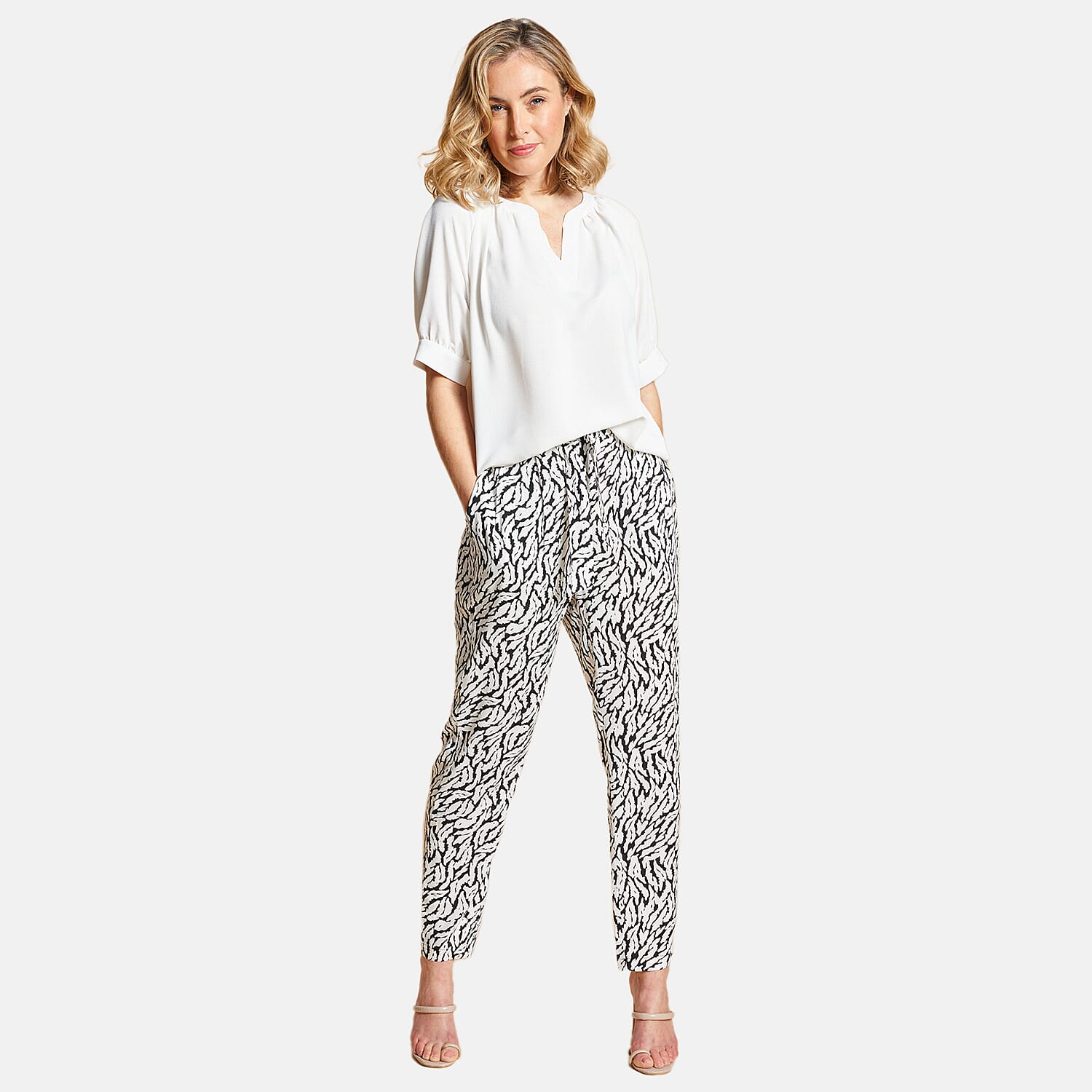 Emreco 100% Viscose Print Tie Waist Lightweight Tapered Leg Trouser (Size 20) - Black & White