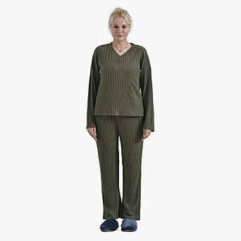 https://tjcuk.sirv.com/Products/78/6/7860827/La-Marey-Two-Piece-Knitted-Loungewear-Set_7860827.jpg?w=342&h=342