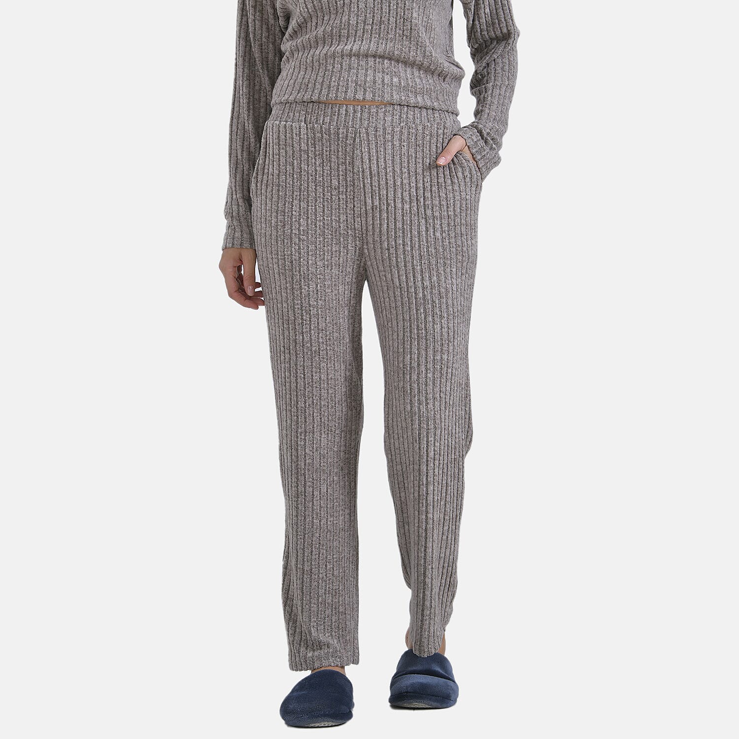 La Marey Two-piece Knitted Loungewear Set La Marey Two-piece Knitted Loungewear Set