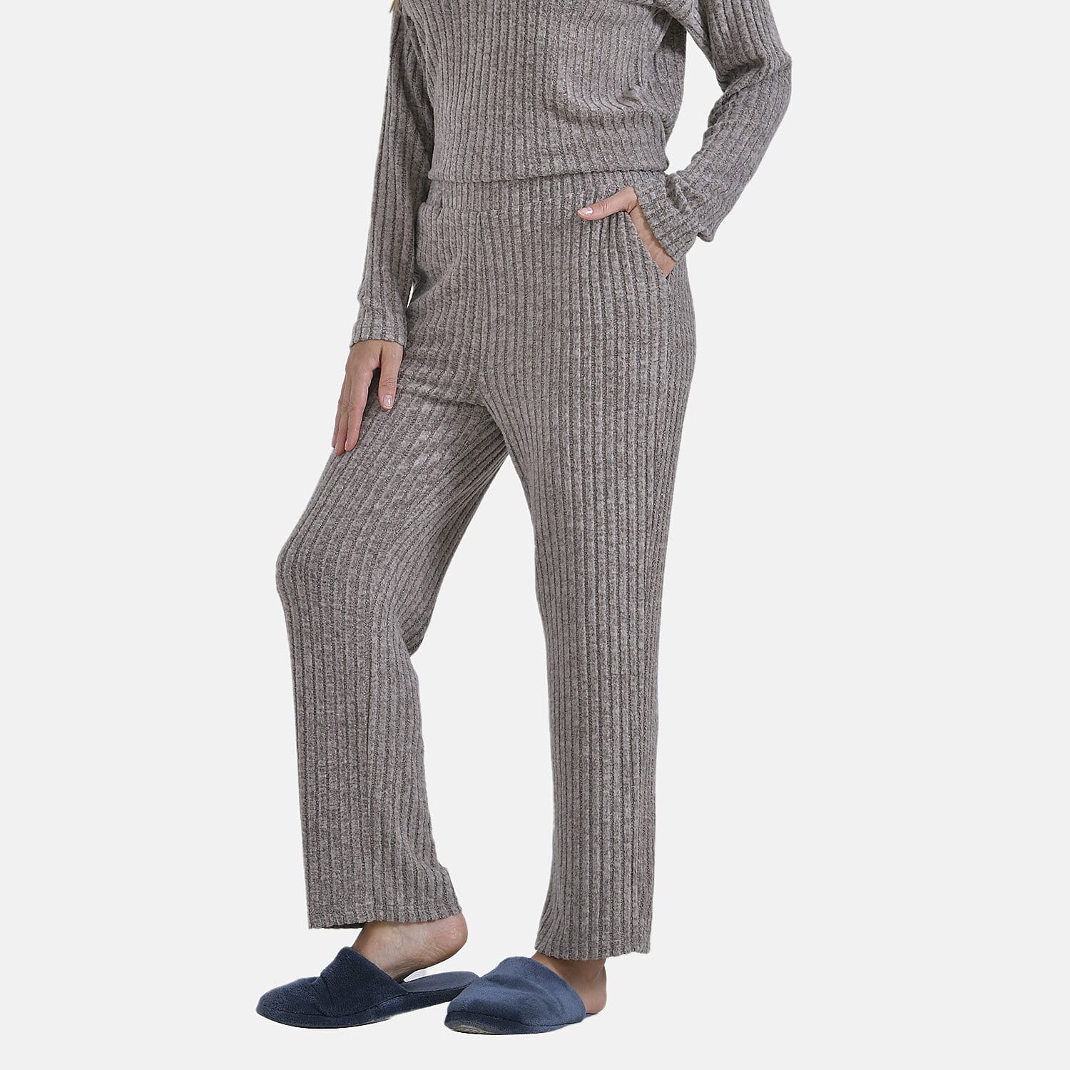 La Marey Two-piece Knitted Loungewear Set La Marey Two-piece Knitted Loungewear Set