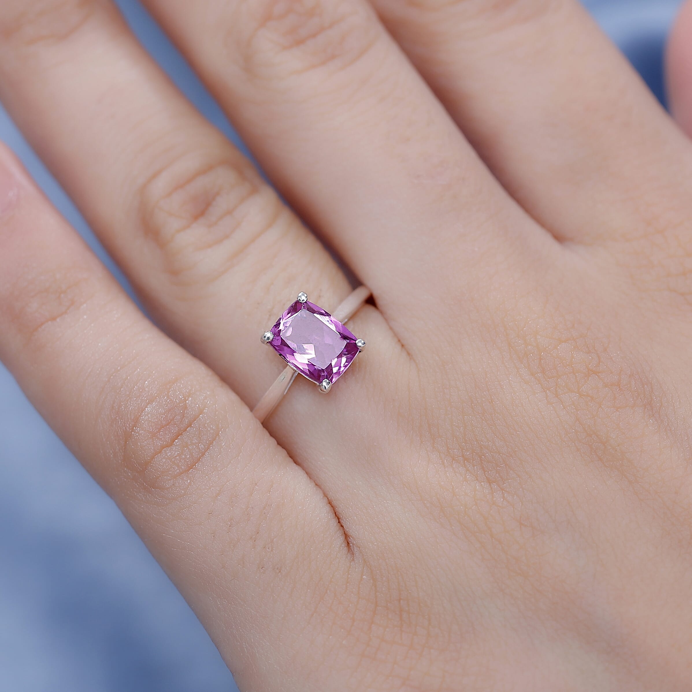 Patroke Kunzite Colour Quartz Solitaire Ring Sterling Silver 1.714  Ct.