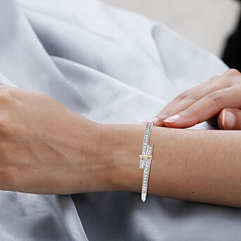 https://tjcuk.sirv.com/Products/78/6/7862412/Designer-Close-Out-Natural-White-Diamond-Two-Tone-Bangle-Size-7-5_7862412_2.jpg?w=342&h=342