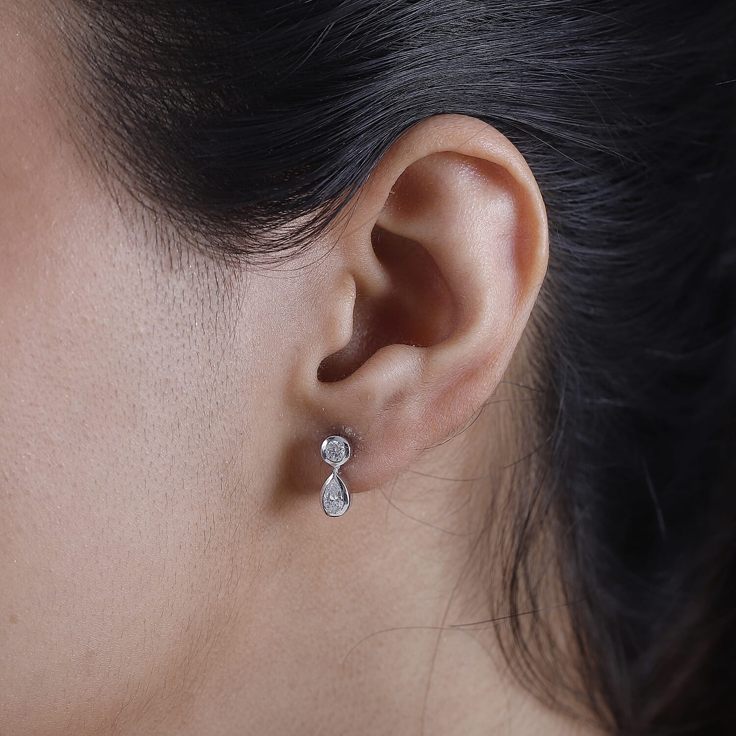 J Francis - Swarovski Zirconia Earring With Push Back in Rhodium Overlay Sterling Silver