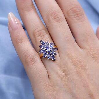 https://tjcuk.sirv.com/Products/78/8/7883896/Tanzanite-Main-Stone-With-Side-Stone-Ring-in-18K-YG-Vermeil-Sterling-S_7883896_2.jpg?w=342&h=342