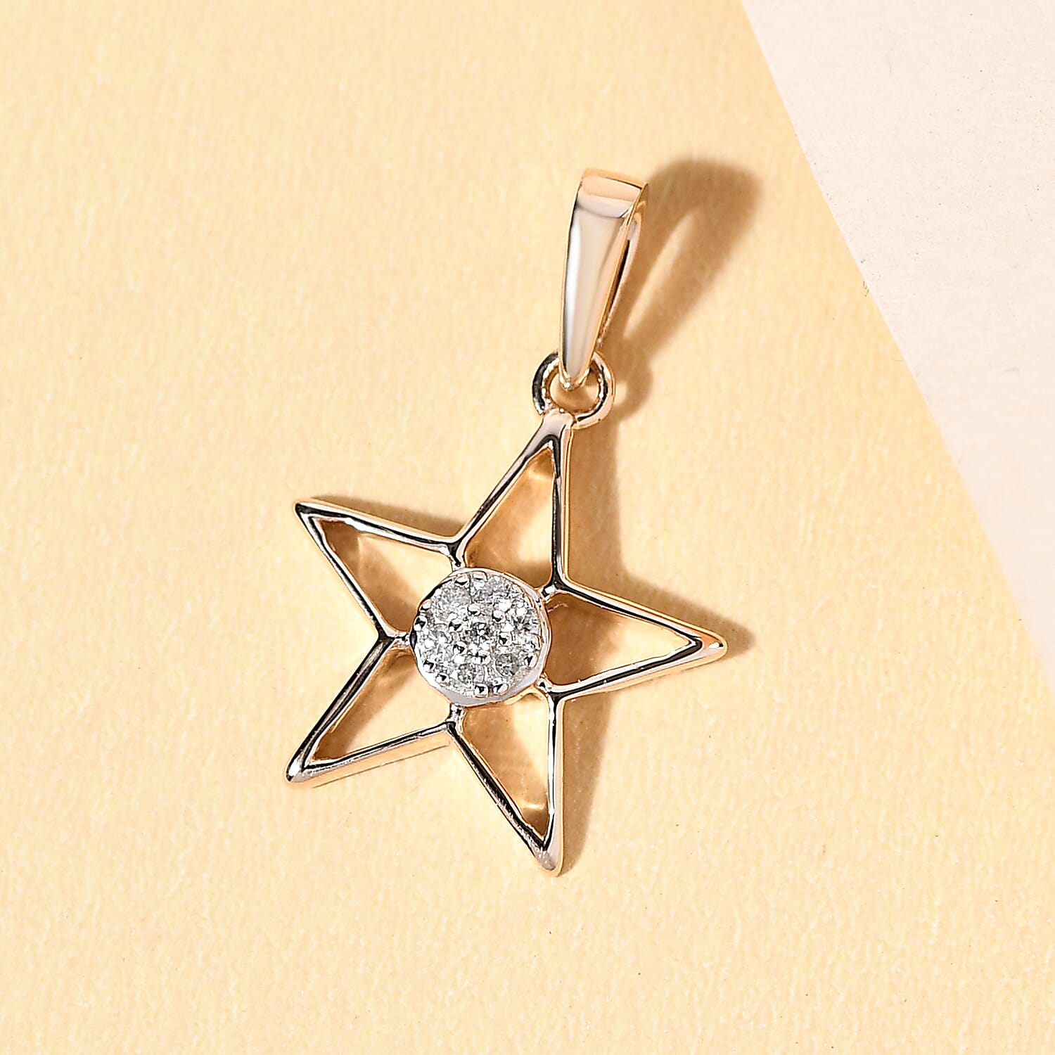 9K Yellow Gold SGL Certified Diamond (G-H) Star Pendant