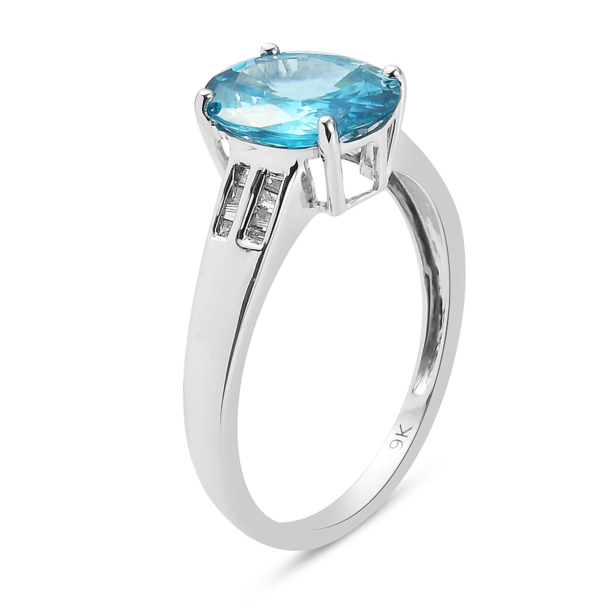 9K White Gold Ratanakiri Blue Zircon and Diamond Ring 4.19 Ct.