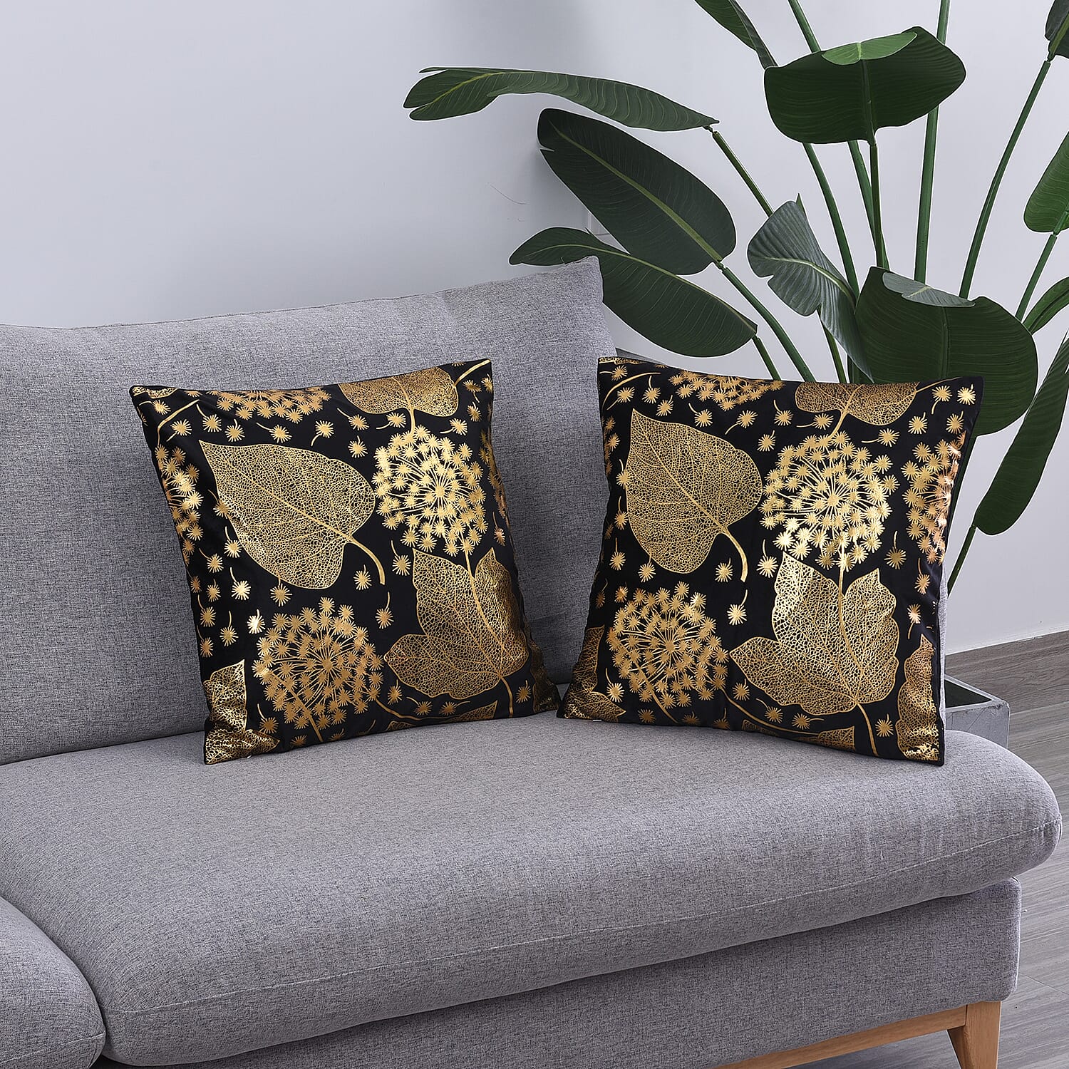 Set of 2 - Leaf Pattern Velvet Cushion Cover (Size 45 Cm) - Black & Gold